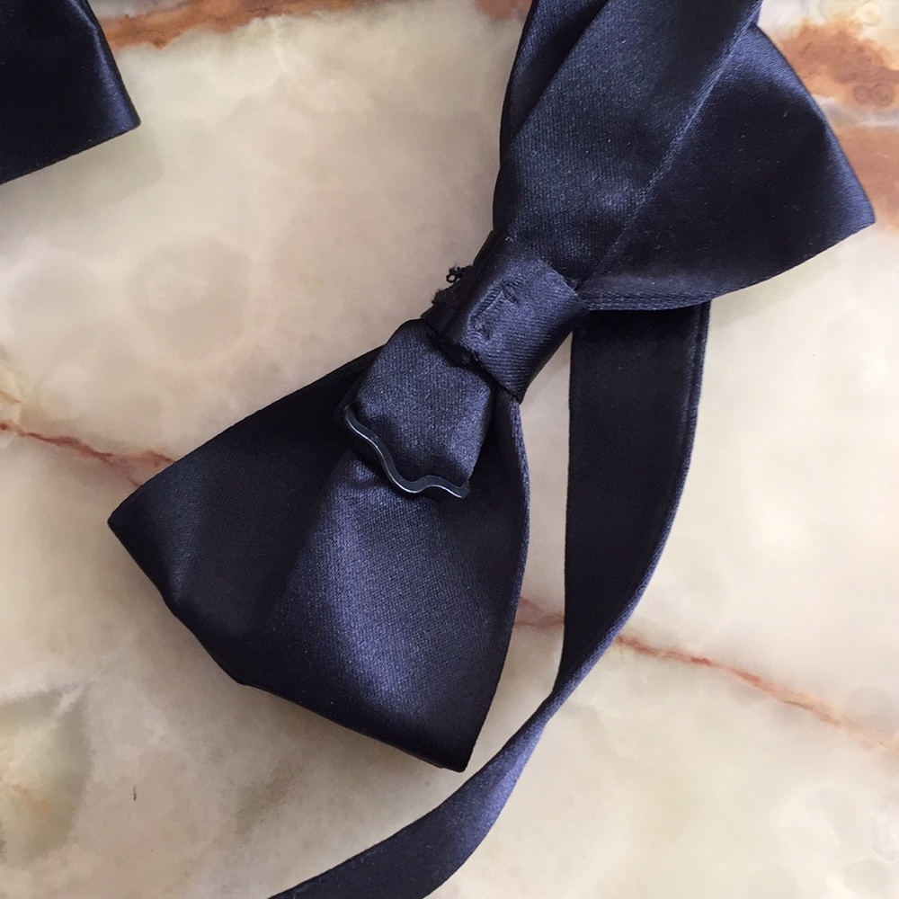 Two Black Bow Ties - image 3